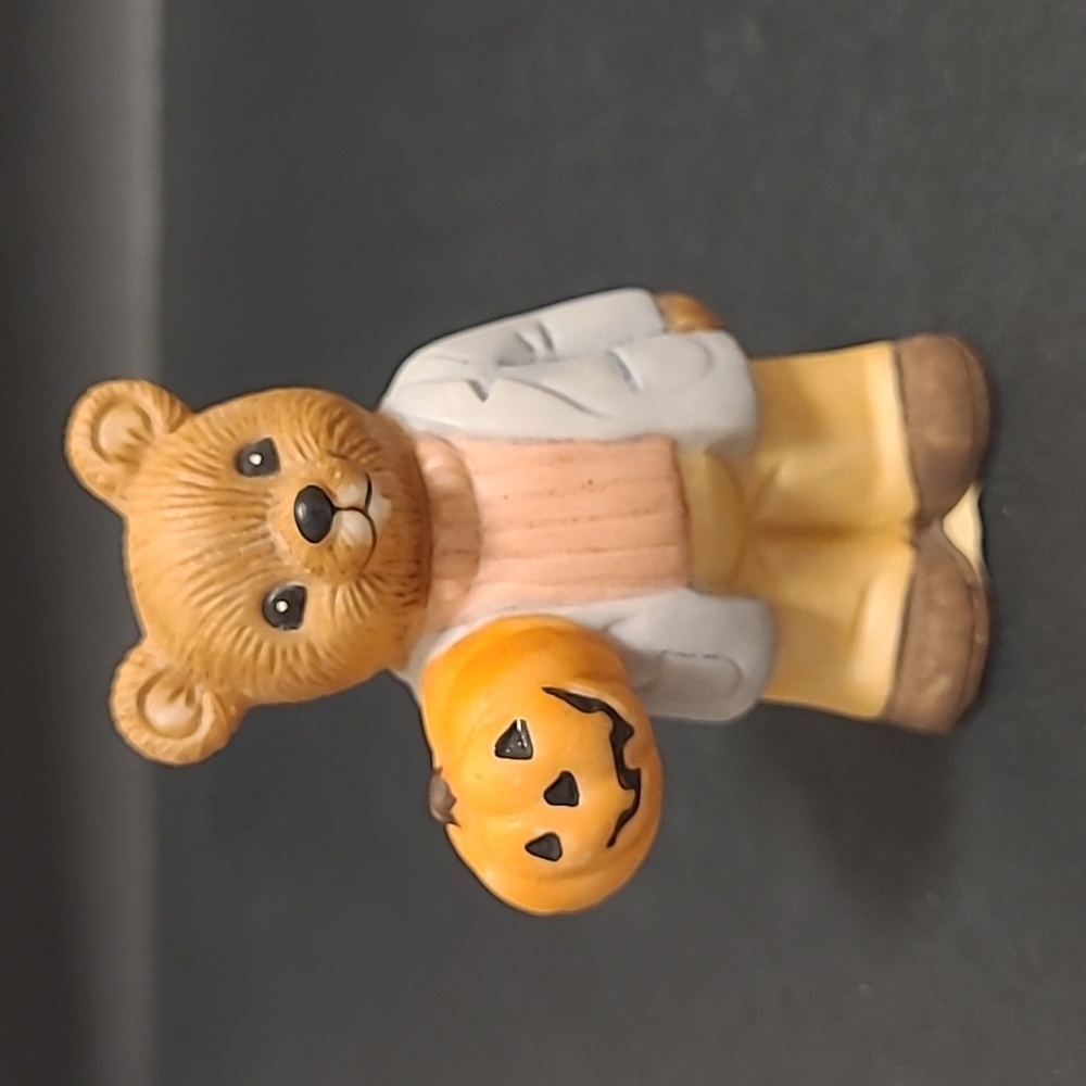 Set of 4 Homco Halloween Bears - Picture 4 of 15